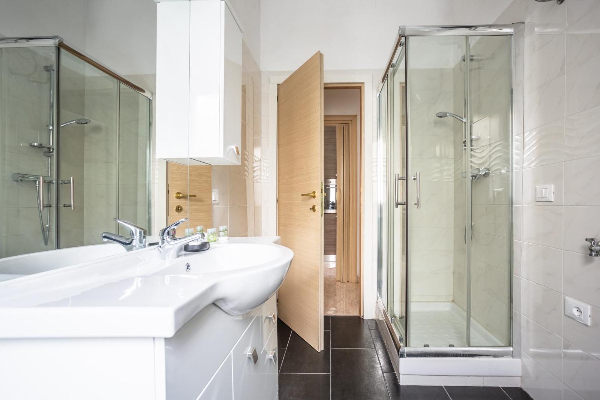 Portside Aparthotel Рим Экстерьер фото
