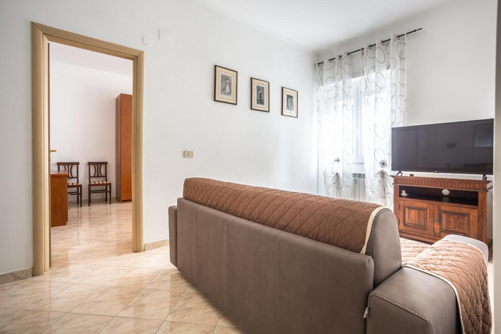 Portside Aparthotel Рим Экстерьер фото